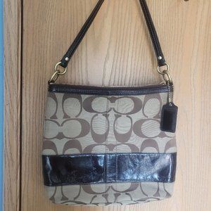 Coach shoulder purse/bag